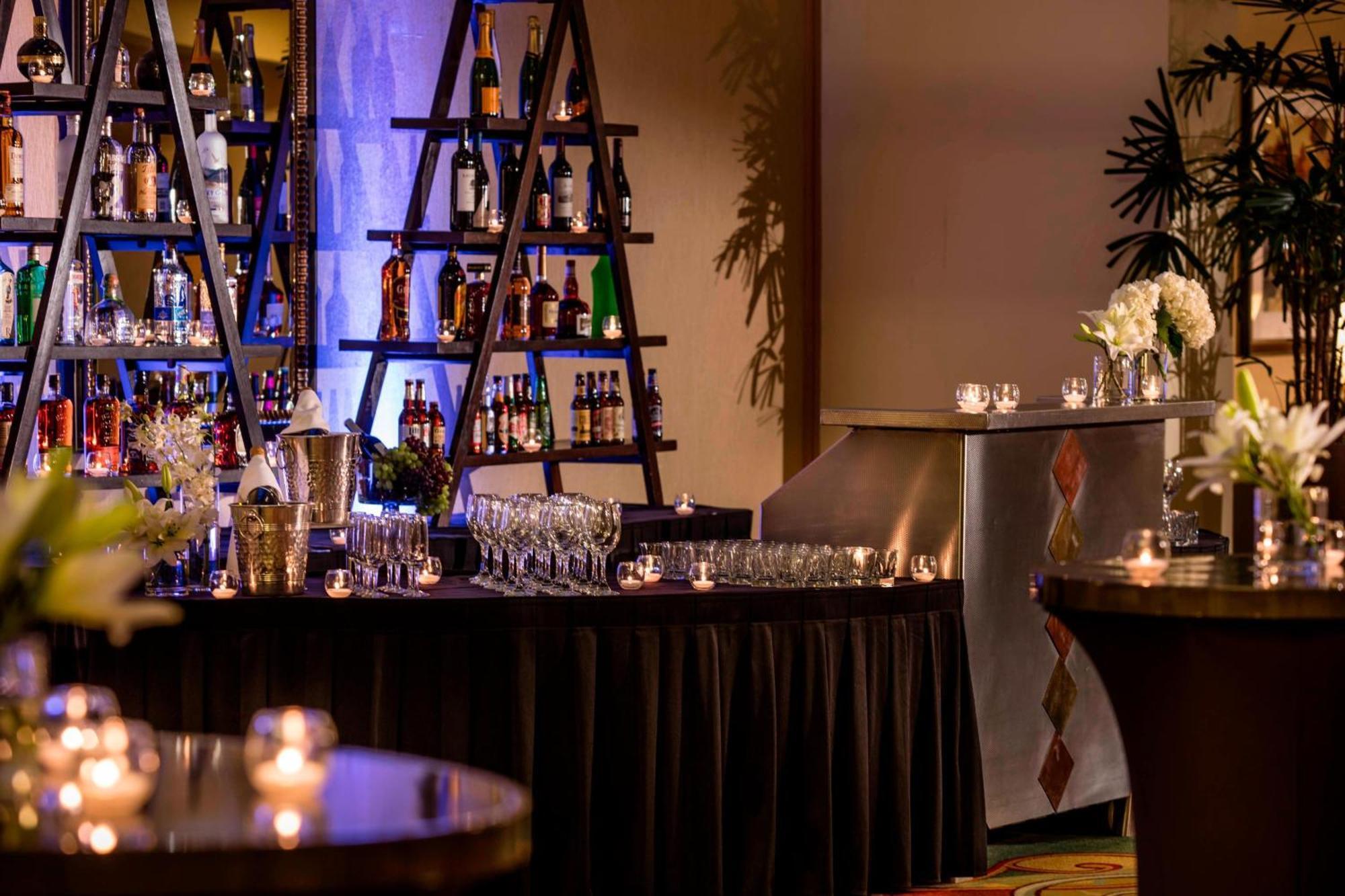Renaissance Denver Hotel & Conference Center エクステリア 写真