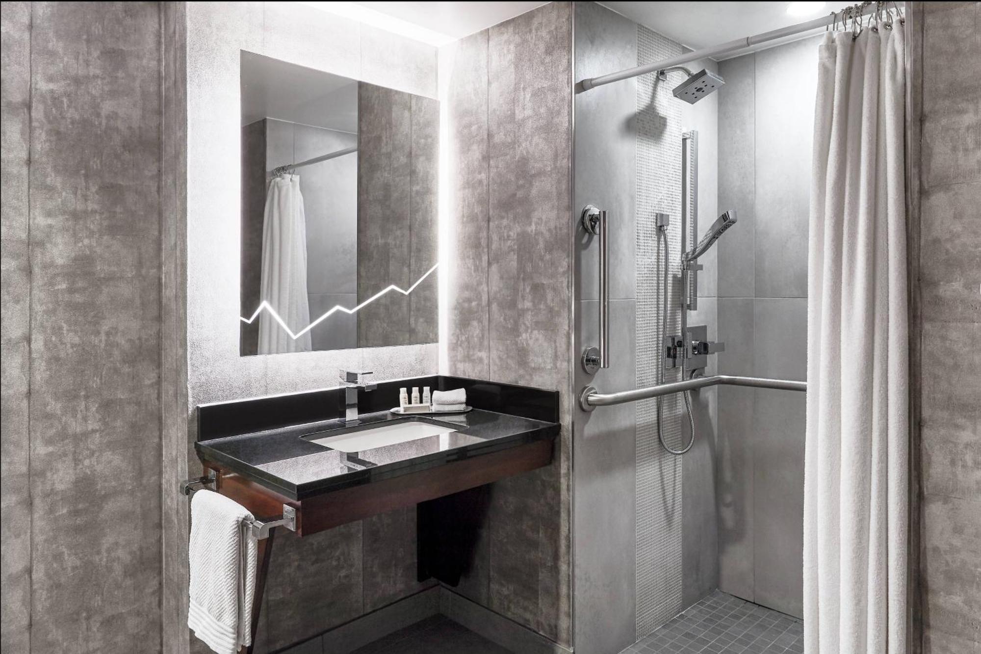 Renaissance Denver Hotel & Conference Center エクステリア 写真