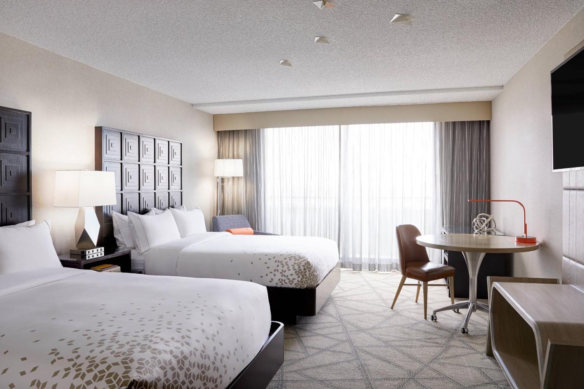 Renaissance Denver Hotel & Conference Center エクステリア 写真